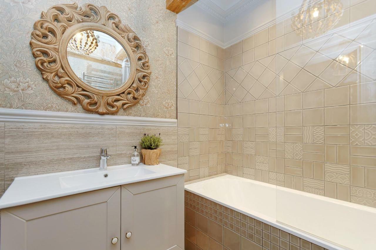 Appartement Dzirnavu Residense à Riga Extérieur photo